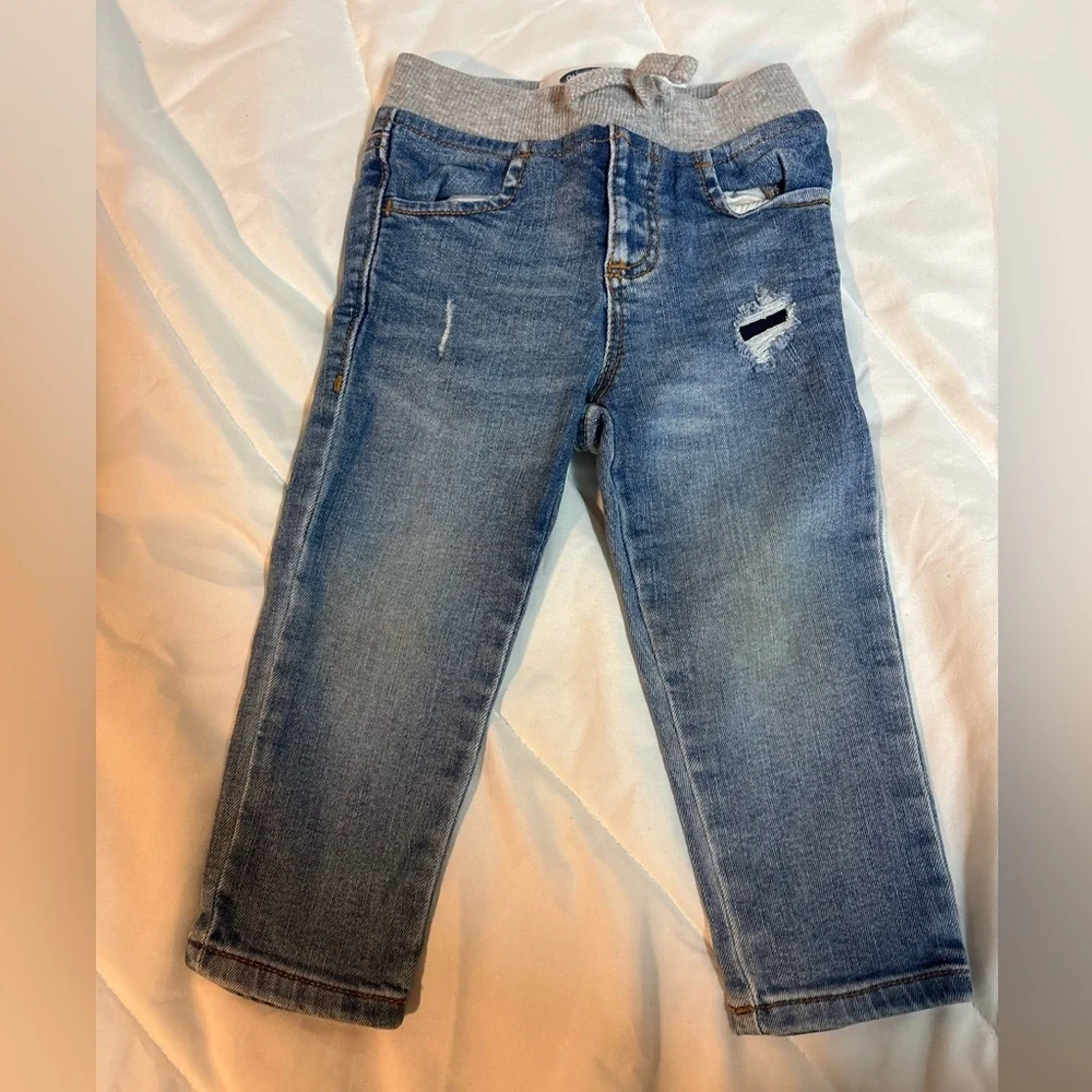 Old Navy Kids Blue Jeans size 18-24 months elastic waist